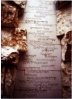 Yad Vashem ist die nationale israelische Gedenksttte des Holocaust. Im "Tal der Gemeinden" stehen hoch aufragenden Mauern - Gedenktafeln mit den Namen der betroffenen Gemeinden.